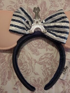 Disney Epcot Paris Minnie Mouse Ears